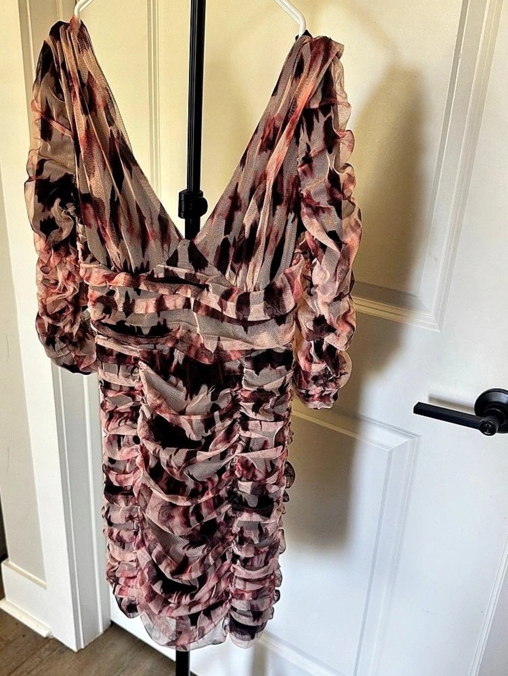 Zara Abstract Ruffle Mini Dress in Brown & Pink Size Medium